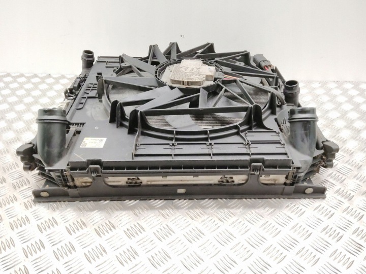 BMW X3 F25 2015 RADIATEUR ENSEMBLE