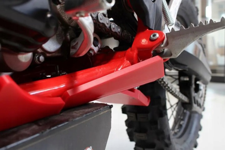 AXP RACING AXP XTREM HDPE PROTECTION SOUS MOTEUR ROUGE BETA 250RR/300RR 20-24