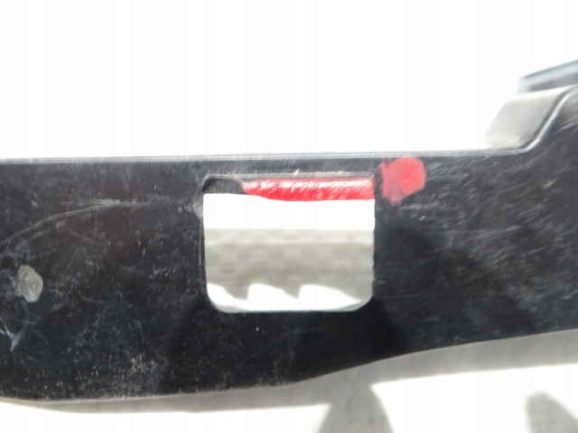 CITROEN C3 III DROIT GLISSIÈRE FIXATION PARE-CHOCS ARRIÈRE ARRIÈRE 9813132280