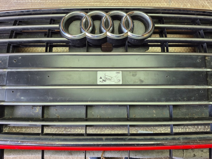 AUDI A6 C8 S-LINE PARE-CHOCS AVANT 4X PDC