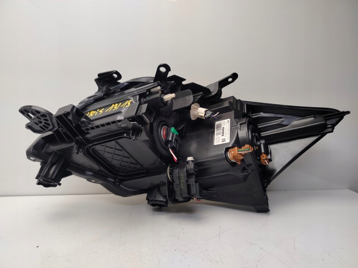 TOYOTA AURIS I 06R- PROJECTEUR PHARE DROIT AVANT DROITE AVANT