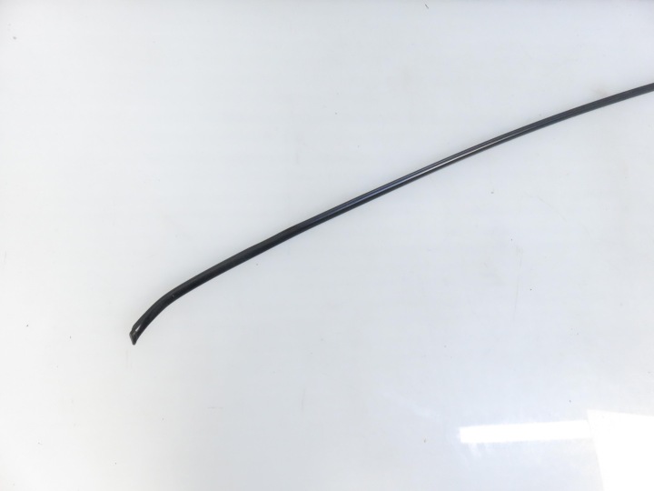 MOULURE TOITS DROITE TOYOTA LAND CRUISER 90
