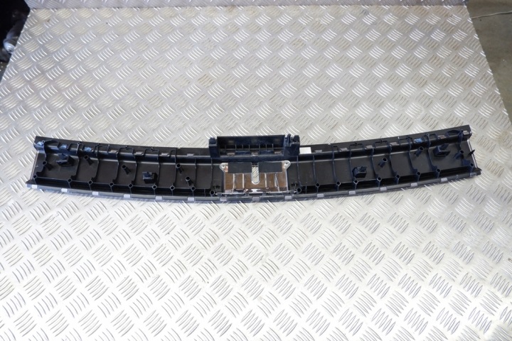 PROTECTION SERRURE COUVERCLES DE COFFRE VW TOUAREG (7P5) 7P0863459F 3.0L DIESEL 180KW 2012