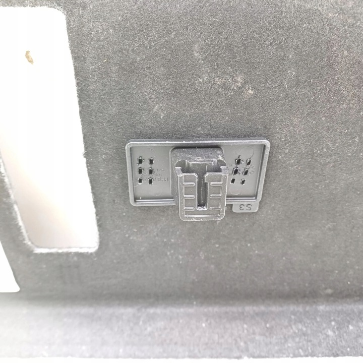2021 PORSCHE TAYCAN 9J1 ÉLÉMENT GARNITURE DE PORTE COUVERCLES DE COFFRE 9J1863007