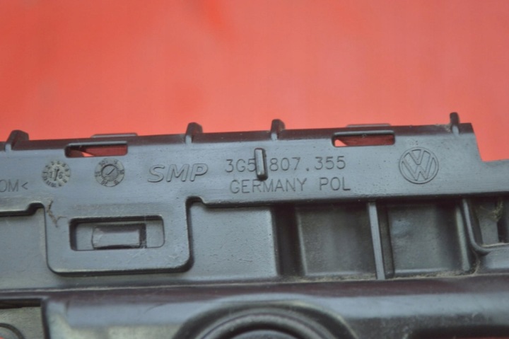 GLISSIÈRE PARE-CHOCS GAUCHE ARRIÈRE 3G0807393 VW PASSAT B8 BERLINE 14-20