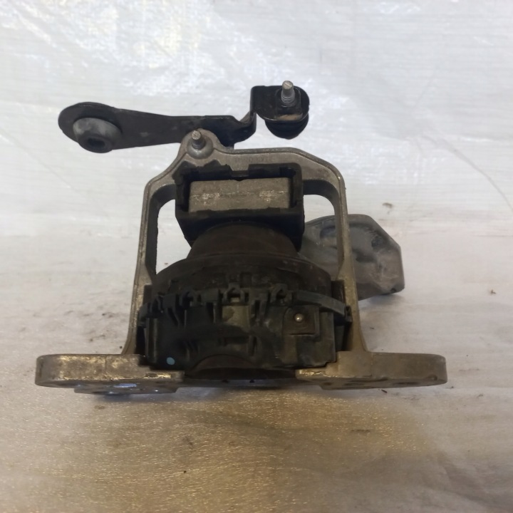 VIVARO TRAFIC B TALENTO COUSSIN MOTEUR FIXATION POIGNÉE 165385971R