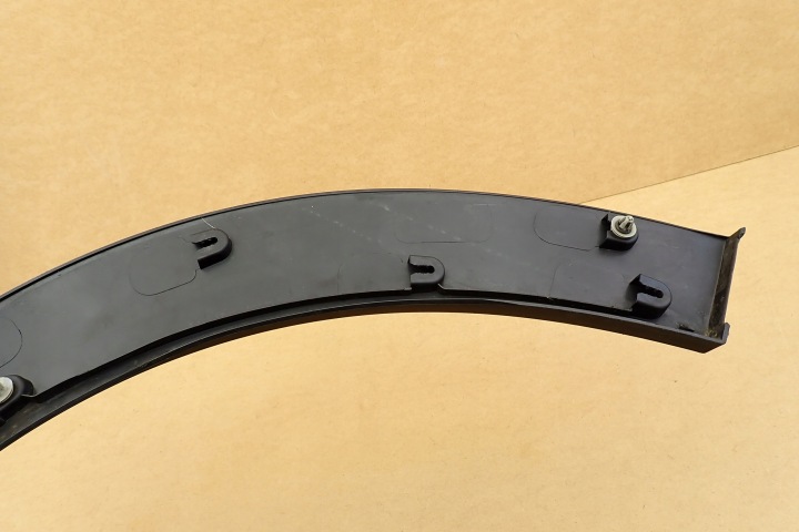 MINI F55 F56 13- MOULURE GARDE-BOUE DROITE AVANT AVANT 51777300820 RH OE