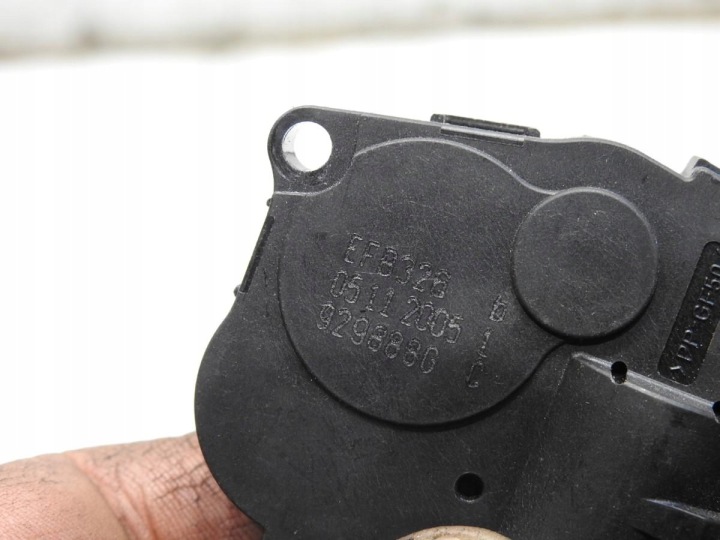 PETIT MOTEUR RÉCHAUFFEURS MERCEDES R W251 EFB326 929888G