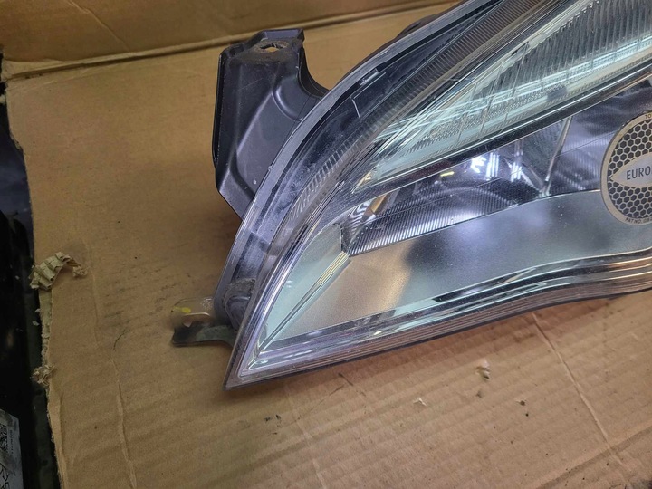 FARO PARTE DELANTERA IZQUIERDA OPEL ASTRA J INGLESA 