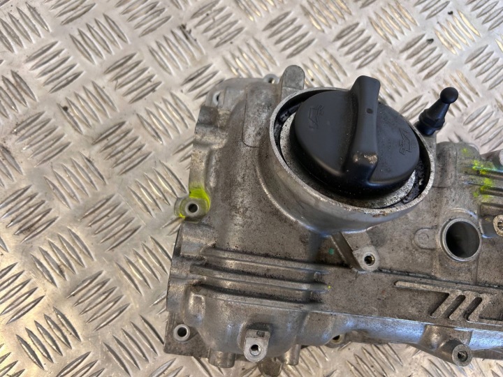 COUVERCLE DE SOUPAPES MASERATI LEVANTE 318086