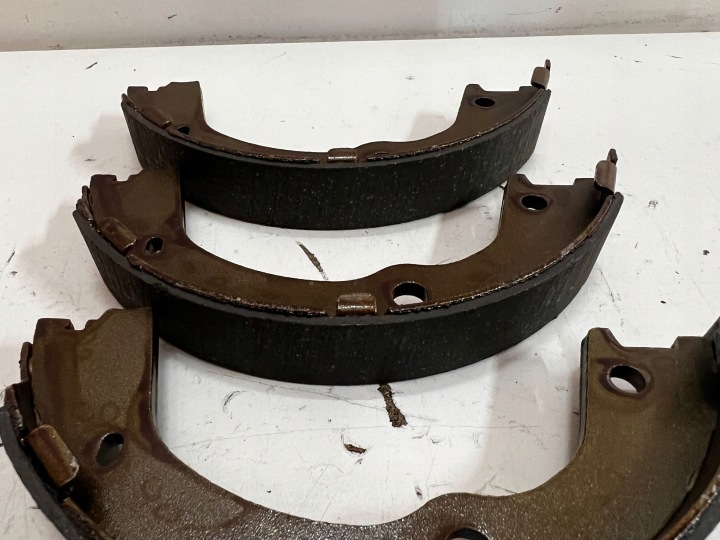 PLAQUETTES FREIN ABE ENSEMBLE NOUVEAU KIA SORENTO II HYUNDAI SANTA FE II