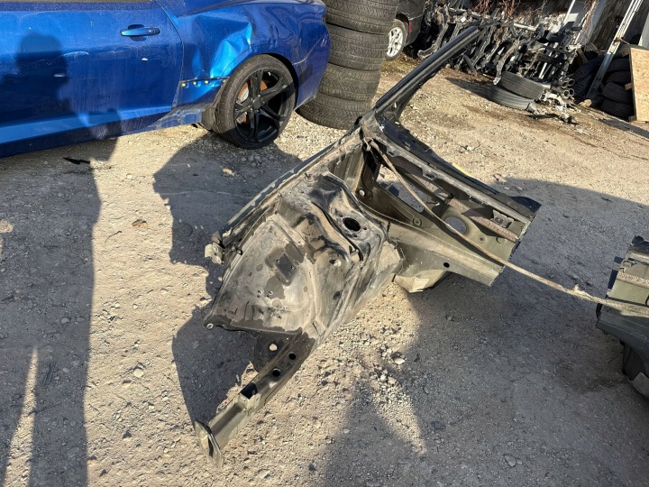 QUART AVANT DROITE CÔTÉ DODGE CHARGER 68504488AA