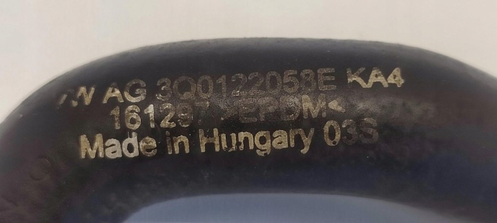 VW TIGUAN II TUYAU FIL EAU 3Q0122058E