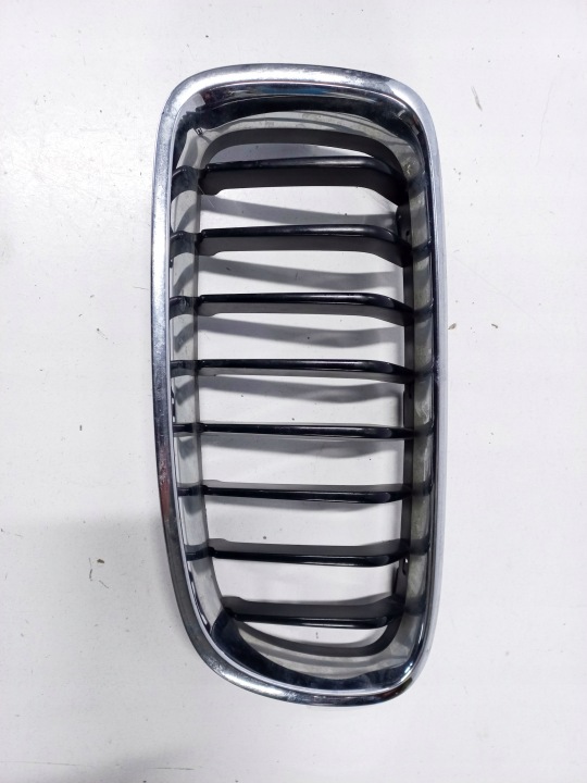 GAUCHE RÉSERVOIR CALANDRE GRILLE NOIR BMW F30 F31 NOIRE