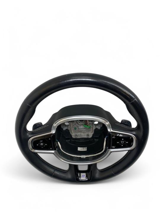 VOLVO XC90 VOLANT