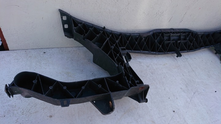 MERCEDES VITO 639 LIFT 10- RENFORCEMENT PANNEAU AVANT