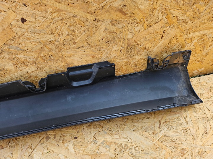 MOULURE SEUIL GAUCHE MERCEDES W205 C-KLASA 890