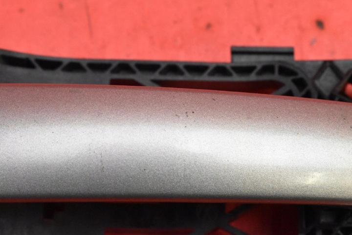 POIGNÉE DROITE ARRIÈRE ARRIÈRE PIASKOWA 3T0837885E SKODA YETI 1 I LIFT 13-18