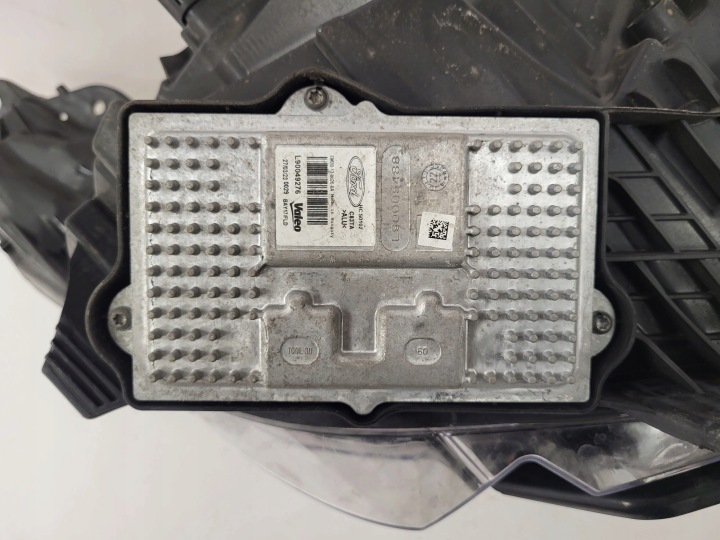 PROJECTEUR PHARE GAUCHE AVANT AVANT FORD S-MAX MK2 2017R 2.0 TDCI KF