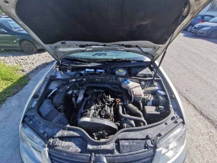VOLKSWAGEN PASSAT VITRE DE PORTIÈRE AVANT GAUCHE 1998 1.9L DOT90AS2M40