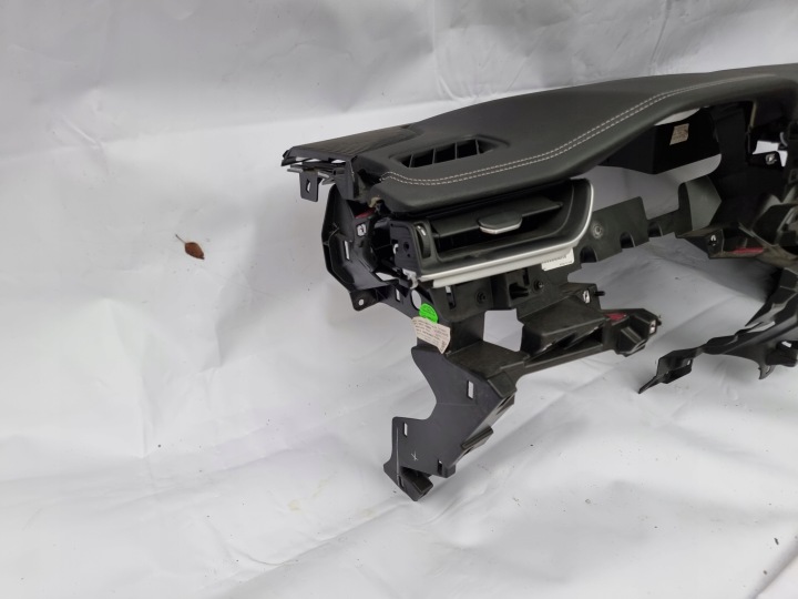 JEEP GRAND CHEROKEE WL GAUCHE 3.6 LIMITED TABLEAU DE BORD CONSOLE AIRBAG 2021-