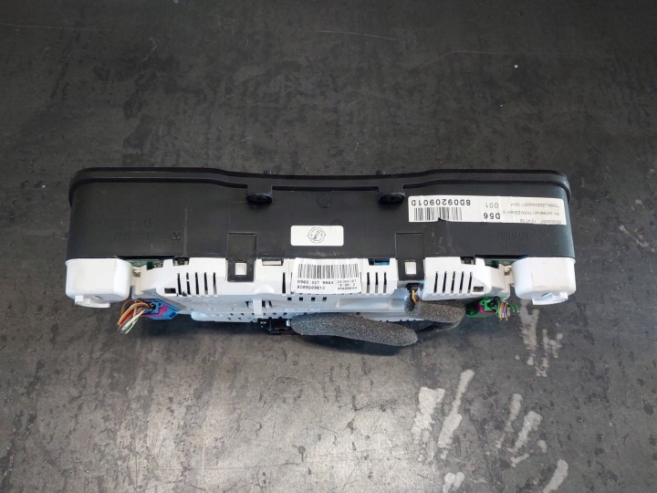 COMPTEUR COMPTEUR DE VITESSE AUDI A4 B5 8D 8D0920901D