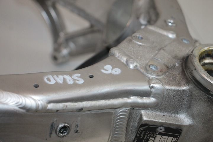 SUZUKI GSXR 750 96-00 SRAD CHÂSSIS AVEC DOCUMENTS EUROPÉENS 1998