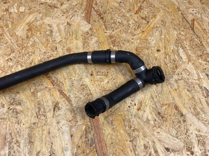 TUYAU TUYAU FIL EAU MERCEDES W205 W253 W213 A2055019401