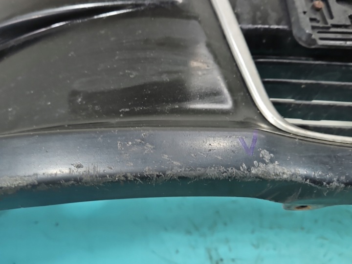 PARE-CHOCS AVANT AVANT TOYOTA AVENSIS III T27 08-11 209