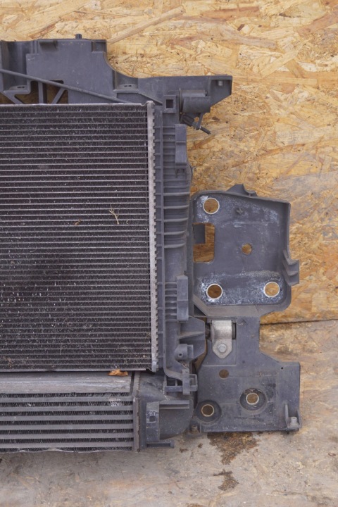 RENAULT SCENIC III PANNEAU AVANT RADIATEURS VENTILATEUR 1.5 DCI (D788)