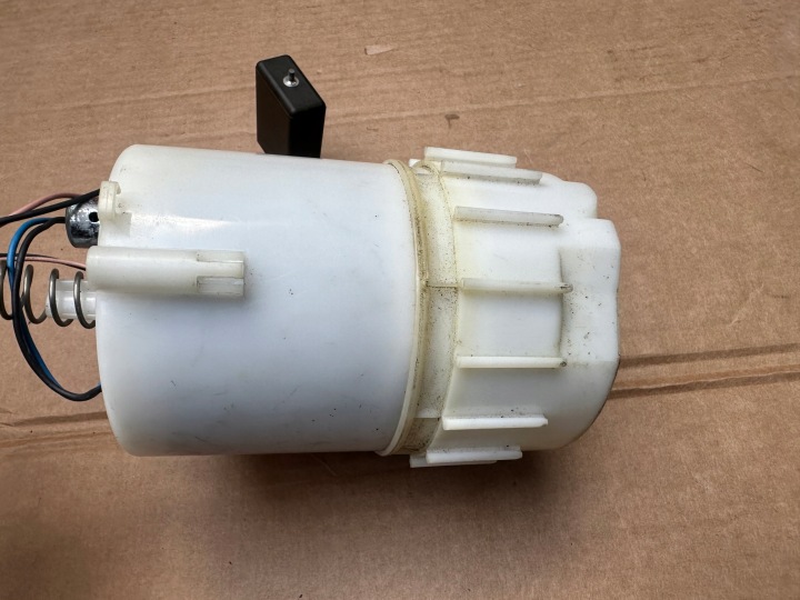 AYGO II 108 C1 II POMPE CARBURANTS FLOTTEUR 77020-0H040