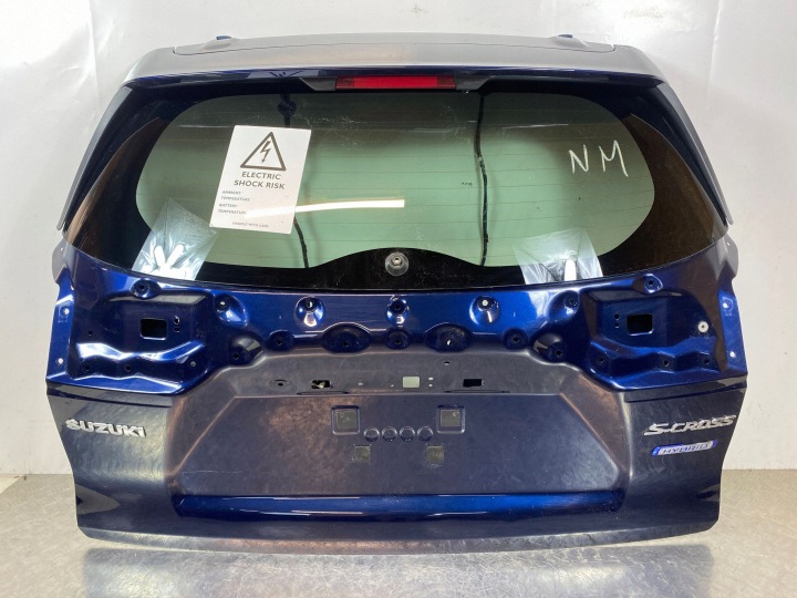2023 SUZUKI SX4 S-CROSS COUVERCLES DE COFFRE COUVERCLES DE COFFRE