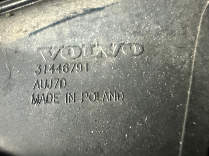 VOLVO XC40 PHARE ARRIÈRE DROITE DROIT ARRIÈRE 31446791
