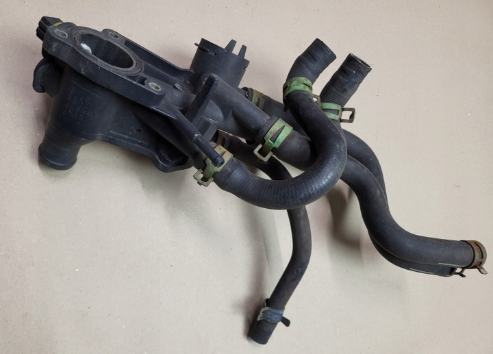 CHÂSSIS THERMOSTAT BRIDE CONDUITES DE DÉRIVATION TUYAU DE DÉRIVATION VW POLO 6N 032121111A 6N0819373A