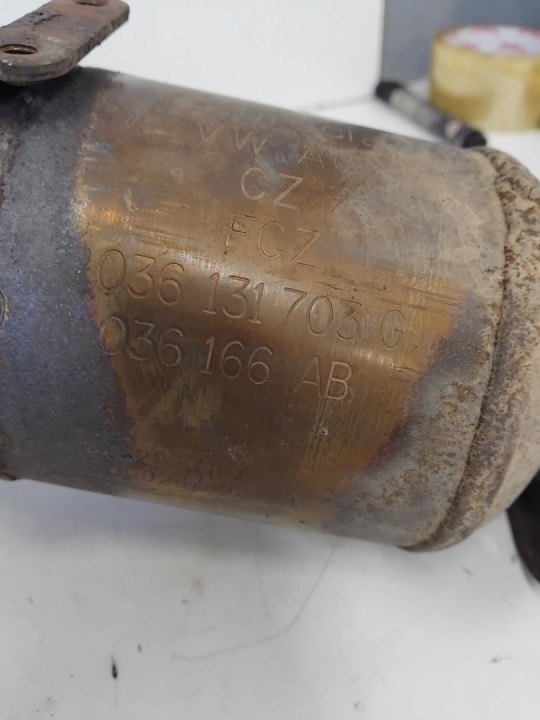 COLLECTEUR CATALYSEUR 1.4 16V VW SEAT SKODA 036131703B 036166AB 036131703G