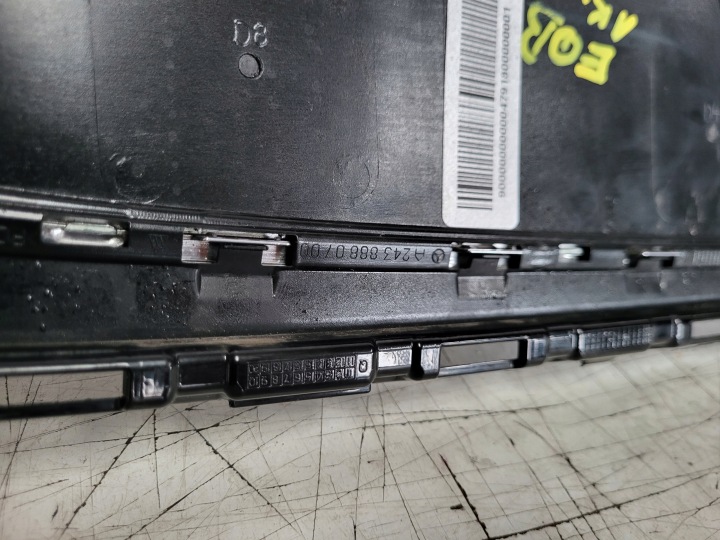 MERCEDES EQB GRILLE CALANDRE