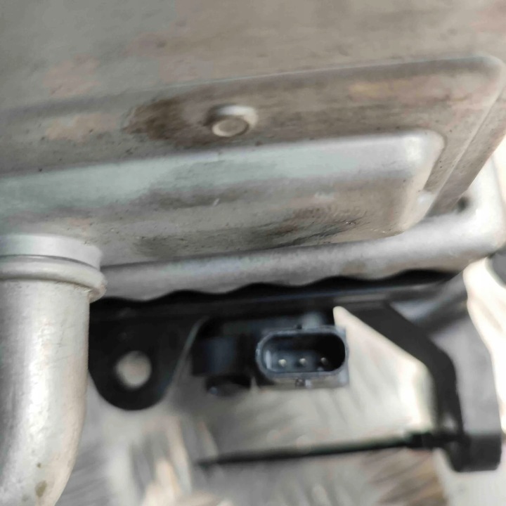 RADIATEUR EAU VOLVO V60 II (225, 227) 32249372 32410611 2.0L 220KW 2022