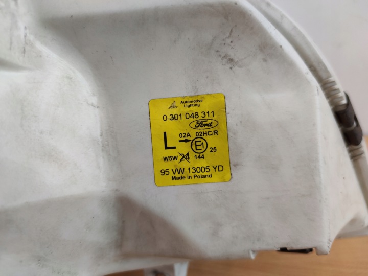 FORD GALAXY 95-00 ANNÉE GAUCHE PHARE AVANT PROJECTEUR GAUCHE
