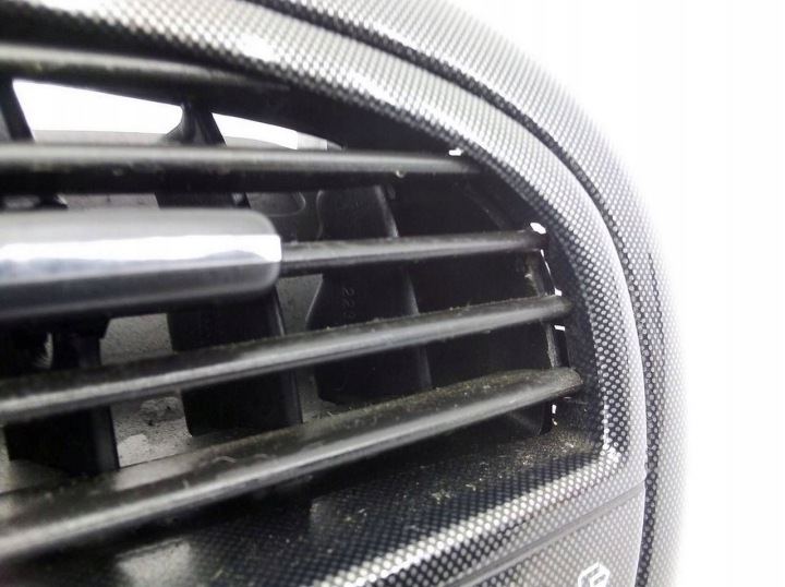 PEUGEOT 607 2001 BUSES GRILLES CENTRAL CONDUIT D'AIR TABLEAU DE BORD INSTRUMENTATION