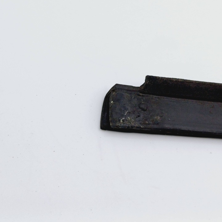 MOULURE RACLOIR DROIT AVANT VW SHARAN 95VW21376AGW NR358