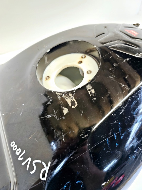 APRILIA RSV 1000 RÉSERVOIR CARBURANTS RÉSERVOIR CARBURANTS