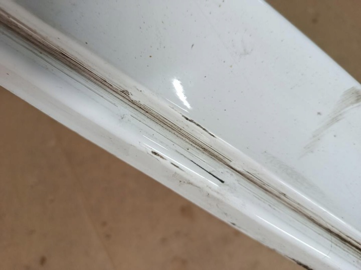 MERCEDES W213 MOULURE SEUIL AMG GAUCHE BERLINE POUCES NON KLEJONA