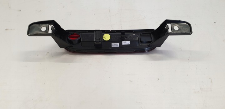 CHRYSLER 300C II PHARE ARRIÈRE STOP LED DANS COUVERCLE DE COFFRE 11-23R