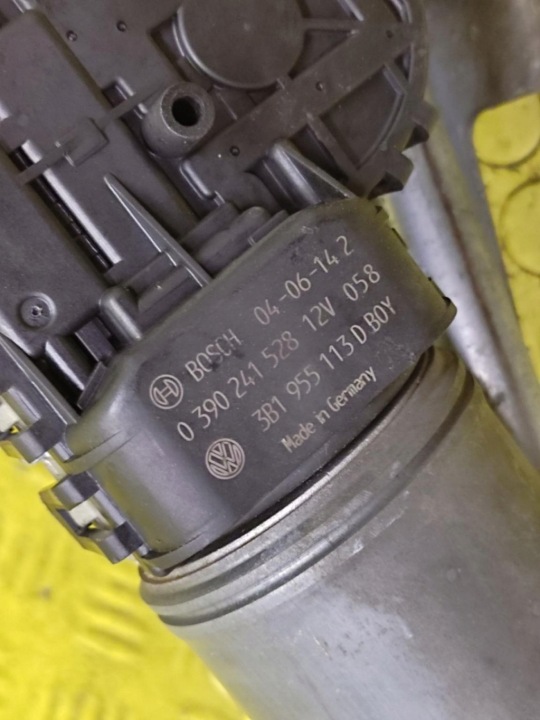 VW PASSAT B5 RESTYLAGE MÉCANISME ESSUIE-GLACES AVANT 8D1955605B