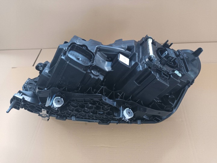 BMW X5 G05 X6 G06 LIFT PROJECTEUR AVANT DROIT PHARE AVANT DROITE EN BON ÉTAT