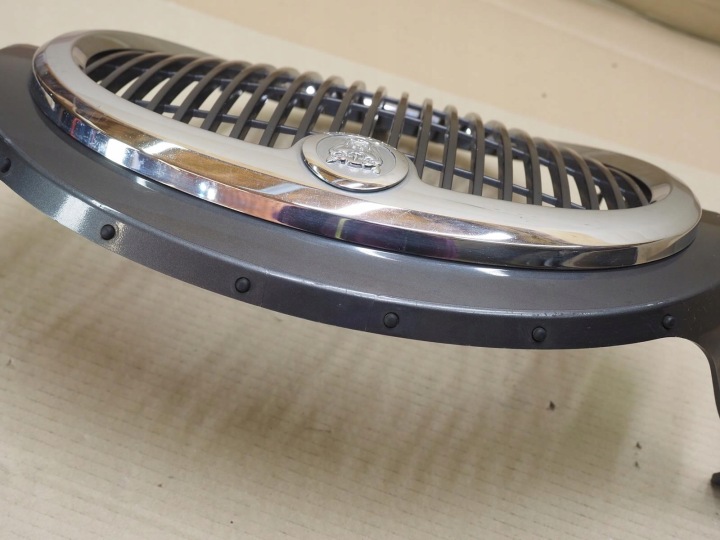 JAGUAR S-TYPE LIFT GRILLE CALANDRE PARE-CHOCS AVANT AVANT 4R83-8A100-AB