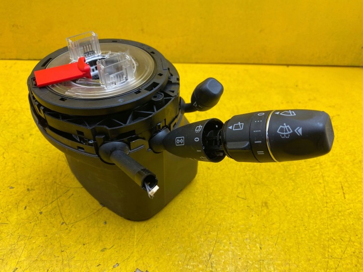 MERCEDES-BENZ C W204 COMMUTATEUR COMPOSITE A2049000804