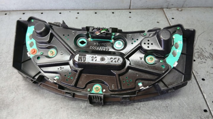 COMPTEUR OPEL MERIVA A 02-06R 1.6B 13173382XU
