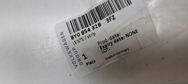 AUDI A3 8Y 2021 MOULURE PARE-BRISE AVANT