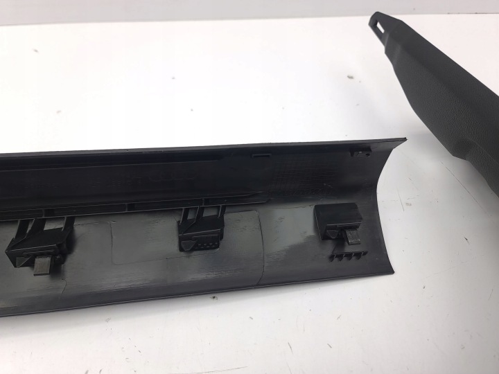 AUDI A4 S4 B9 2017 REVÊTEMENT SEUIL PORTES AVANT 8W2867272A